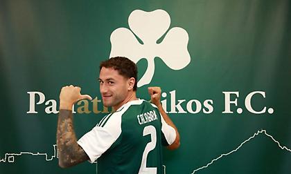 Το μήνυμα Καλάμπρια στους φίλους του Παναθηναϊκού μπροστά από την Ακρόπολη: «Ανυπομονώ να σας δω την Πέμπτη, forza PAO»