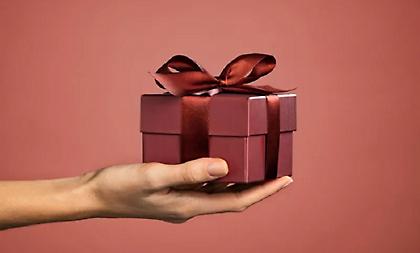 Εορτολόγιο: Ποιοι γιορτάζουν σήμερα Δευτέρα 18 Αυγούστου