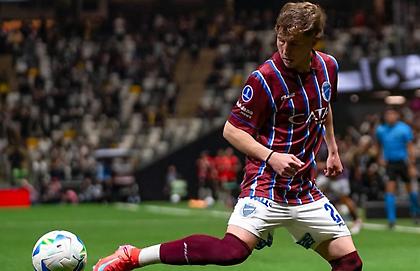 Τσανάκας: «Παραμένει για καιρό πρώτος στόχος για τα εξτρέμ ο Αντίνο και ο Ολυμπιακός πιέζει να το τελειώσει»