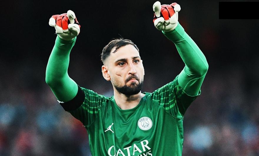 «Η Γιουνάιτεντ πάει να κλέψει τον Ντοναρούμα μέσα από τα χέρια της Σίτι» «Η Γιουνάιτεντ πάει να κλέψει τον Ντοναρούμα μέσα από τα χέρια της Σίτι»