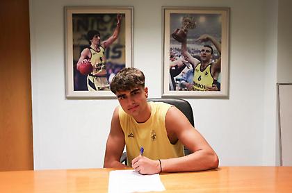 Άρης: Επαγγελματικό συμβόλαιο ο Πουρλίδας