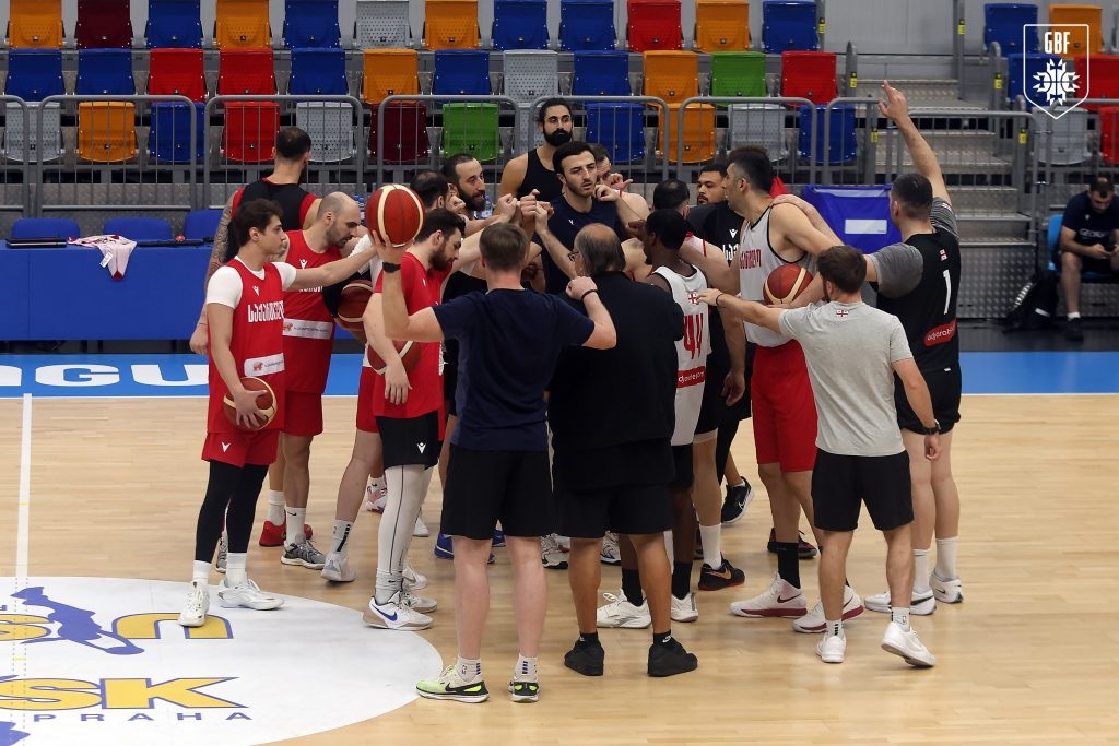 3ος Όμιλος: Η Ελλάδα και οι άλλοι