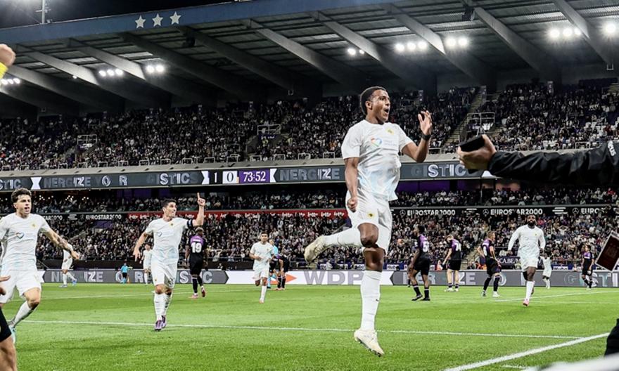 Κέρβερος Στρακόσα και από μηχανής Ελίασον κράτησαν όρθια την ΑΕΚ και τώρα OPAP Arena!