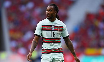 Equipe: «Χωρίς οψιόν αγοράς η συμφωνία του Παναθηναϊκού με την Παρί για τον Ρενάτο Σάντσες»