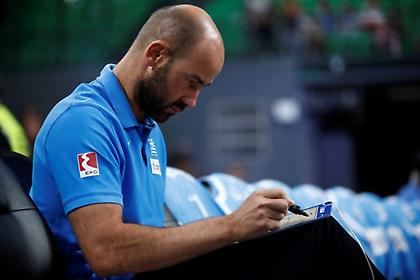 Εθνική Ελλάδος: Ο Σπανούλης έκοψε τους Χουγκάζ και Μπαζίνα