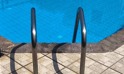 Στον εισαγγελέα οι γονείς και ο παππούς του 4χρονου κοριτσιού που πνίγηκε σε πισίνα στους Παξούς