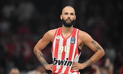 Η απορία του Φουρνιέ: «Οι οπαδοί του Παναθηναϊκού και του Ολυμπιακού ενώνονται και υποστηρίζουν την Εθνική;»