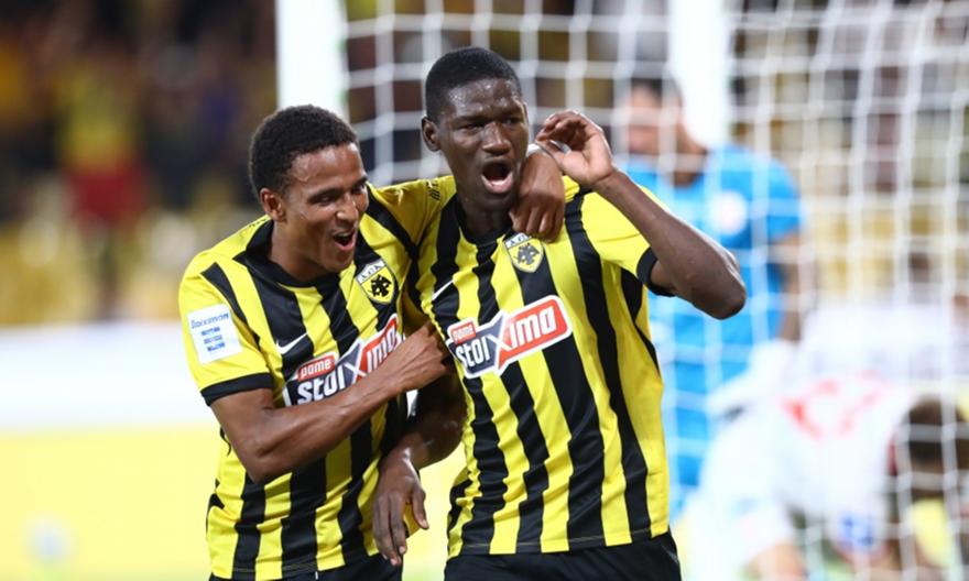 Προβάδισμα δύο τερμάτων από νωρίς για την ΑΕΚ: Εκτέλεσε από την άσπρη βούλα ο Μάνταλος, σκόραρε και ο Ζίνι