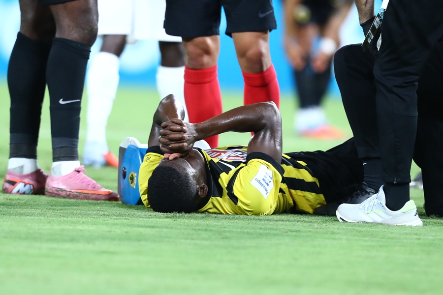 ΑΕΚ: Βγήκε με αναγκαστική αλλαγή ο Ζίνι και δάκρυσε