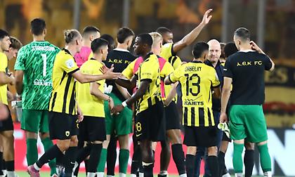 Τσακίρης: «Όμορφη ποδοσφαιρική παράσταση από την ΑΕΚ - Ωραία ένταση και διάθεση από τον κόσμο»