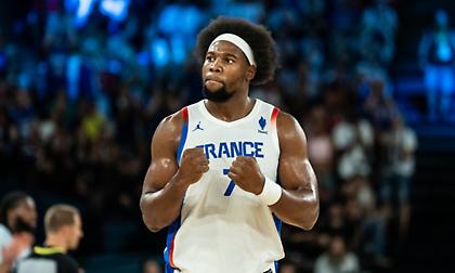 Γιαμπουσέλι: «Ανυπομονώ να παίξω στο ΟΑΚΑ, οι οπαδοί τρελαίνονται - Θέλω χρυσό με τη Γαλλία και πρωτάθλημα στο NBA»