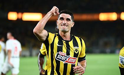 Σκόραρε για 11η σεζόν στην ΑΕΚ ο Μάνταλος!