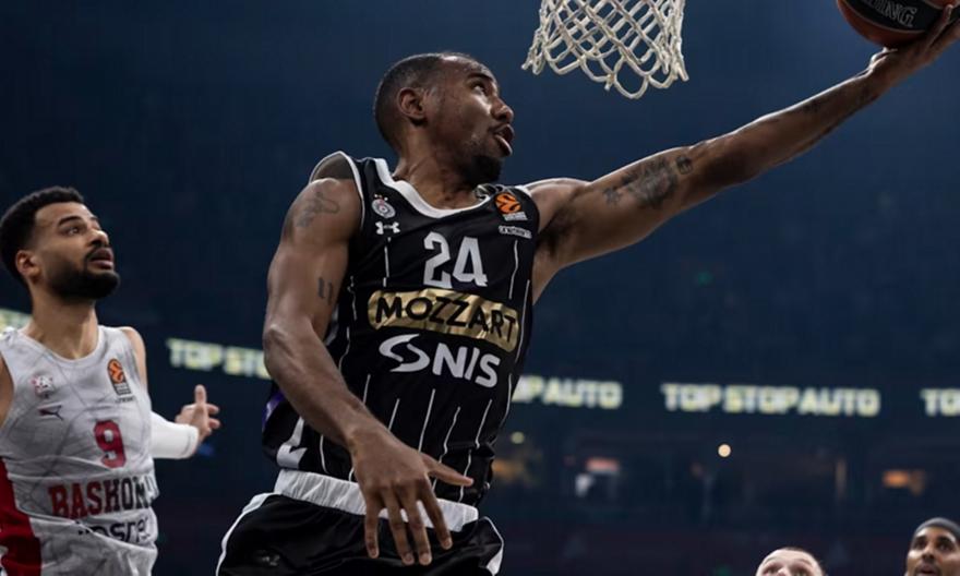 Μπάγερν Μονάχου: Ανακοίνωσε τον Αϊζάια Μάικ