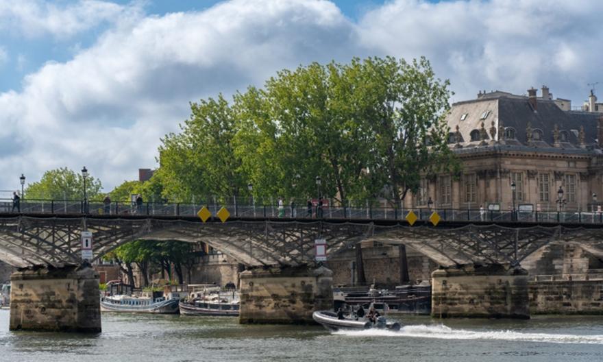 Θρίλερ στον Σηκουάνα – Σύλληψη υπόπτου μετά τον εντοπισμό τεσσάρων πτωμάτων