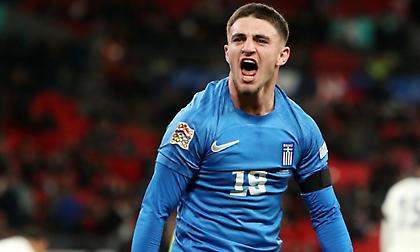 Live Streaming: Χαμός στο αεροδρόμιο «Μακεδονία» για την άφιξη του Ζαφείρη για λογαριασμό του ΠΑΟΚ!