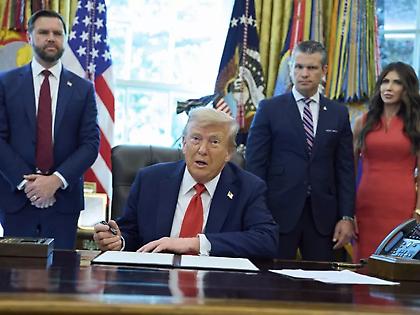 Τραμπ: Πολλοί Αμερικανοί θα ήθελαν να έχουν δικτάτορα