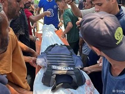 Νεκροί δημοσιογράφοι μετά από νέα επίθεση στη Γάζα