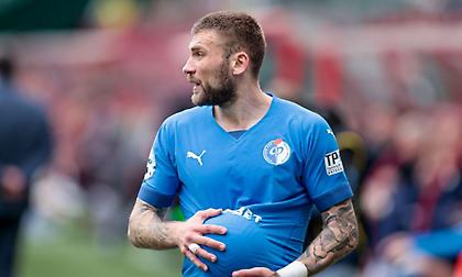 Φέρνει τον Ιγκόρ Καλίνιν για αριστερό μπακ o Πανσερραϊκός