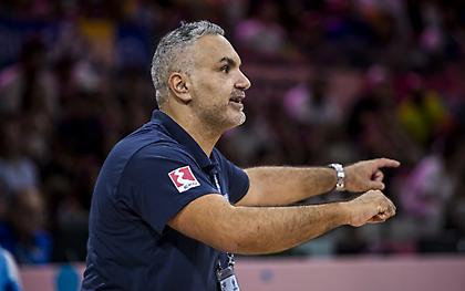 Προπονητής Κύπρου στο sport-fm.gr: «Αντιμετωπίζουμε τα ινδάλματά μας - Μπορεί να πάει ως το τέλος η Ελλάδα»