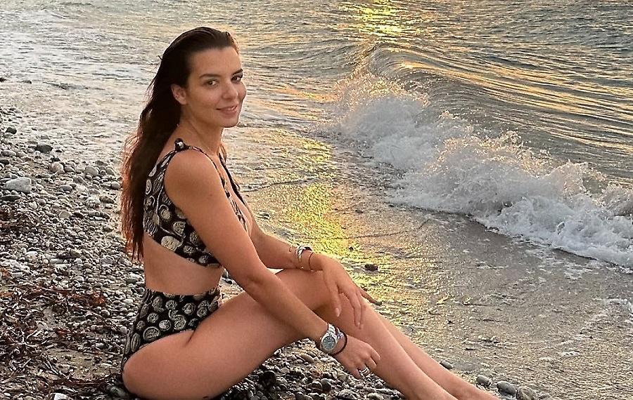 Νικολέττα Ράλλη: Το κινητό της έκανε... μπλουμ κι εκείνη μπήκε στη ζώνη του λυκόφωτος της τεχνολογίας