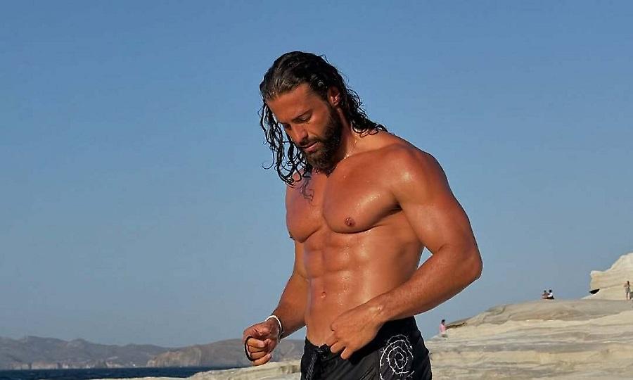 Κωνσταντίνος Βασάλος: Τα στιγμιότυπα που «πρόδωσαν» ότι βρίσκεται στη Σκύρο με τη νέα του σύντροφο