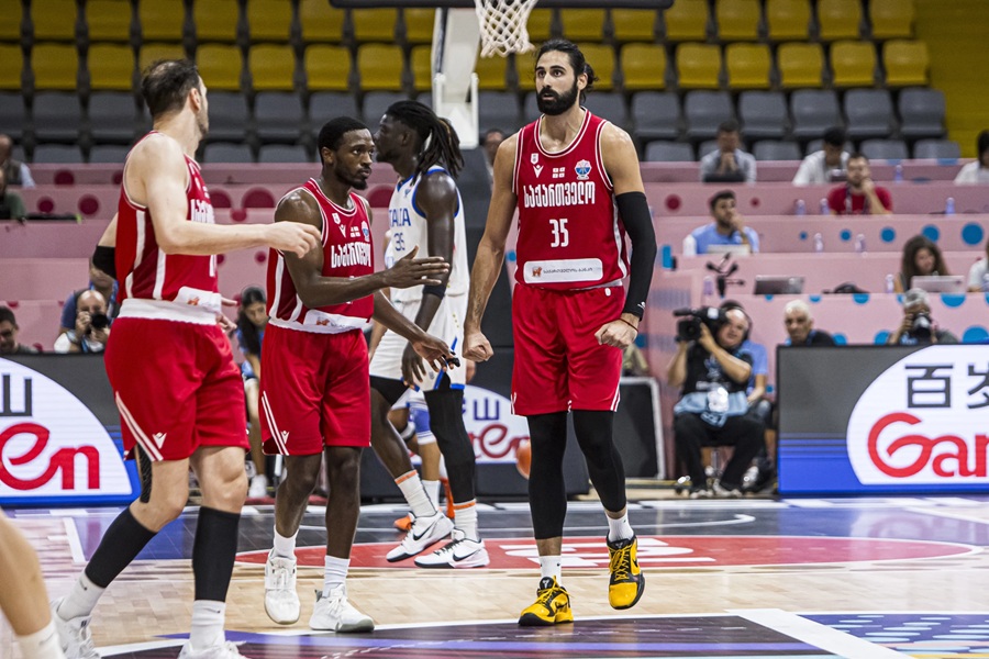 Ευρωμπάσκετ: Μετά το «φιλικό», η Εθνική έχει ταβερνόξυλο