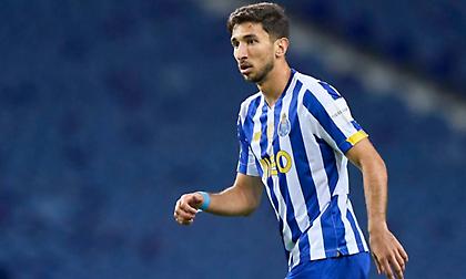 Ανακοινώνεται την Τρίτη από την ΑΕΚ ο Γκρούγιτς