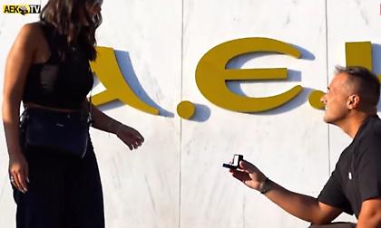 Οικογένειες στις εξέδρες, αποθέωση στην ΑΕΚ και… πρόταση γάμου: Η κιτρινόμαυρη Κυριακή στην OPAP Arena (video)