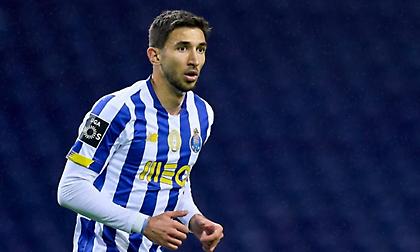 Κετσετζόγλου: «Συμβόλαιο που την καλύπτει απόλυτα με τον Γκρούγιτς για την ΑΕΚ – Μέχρι το βράδυ το όνομα του επιθετικού»