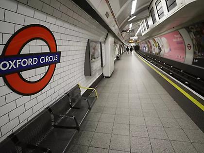 Δύο τραυματίες από επιθέσεις με μαχαίρι στον σταθμό Oxford Circus του Λονδίνου