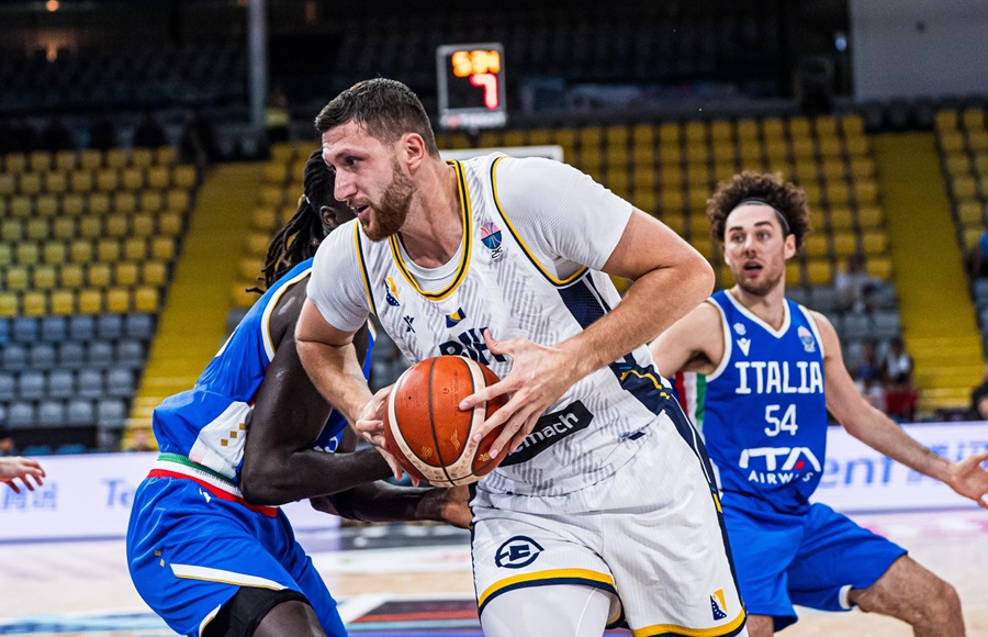 Εθνική: Το νου μας στο «βουνό», το χατίρι των fratelli και τα... φαντάσματα στη γωνία