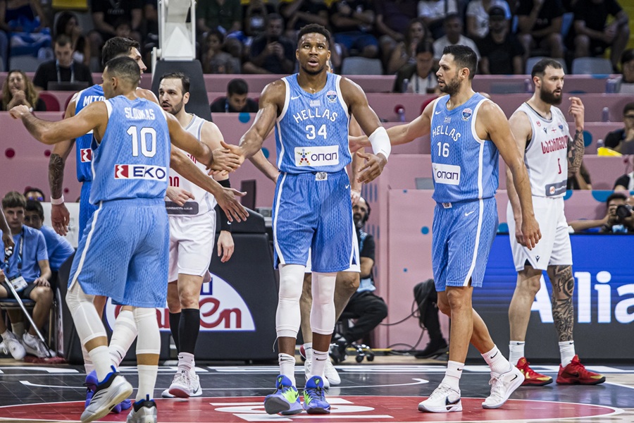 Εθνική: Το νου μας στο «βουνό», το χατίρι των fratelli και τα... φαντάσματα στη γωνία