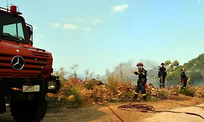 Κορωπί: Σύλληψη δύο ατόμων για πρόκληση πυρκαγιάς με βεγγαλικά