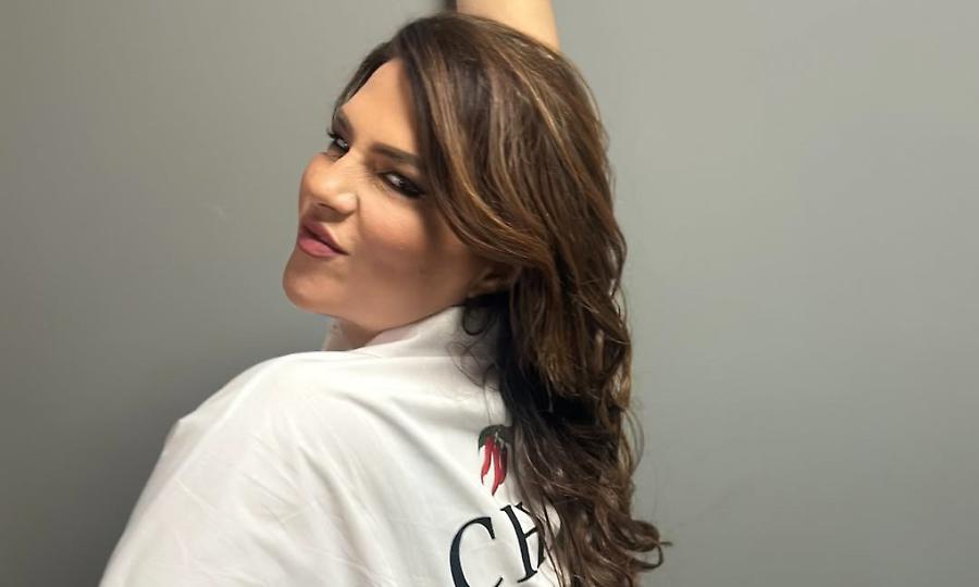 Κατερίνα Ζαρίφη: Με τα λόγια της μίας και μοναδικής Μενεγάκη απαντά στις... αδιάκριτες θείες που της κάνουν μπλόκο!