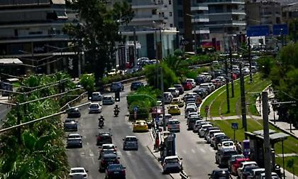 Η κίνηση επέστρεψε: Κυκλοφοριακά προβλήματα σε Αττική οδό, Κηφισό και Κηφισίας