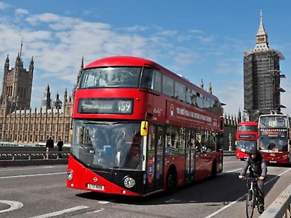 Ατύχημα με διώροφο λεωφορείο στο κέντρο του Λονδίνου - Αρκετοί τραυματίες