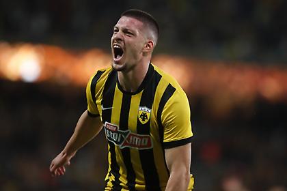 Mozzart: «Προβάδισμα για την 11άδα της Σερβίας ο Γιόβιτς»