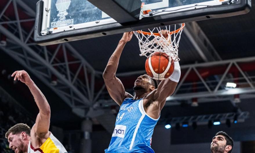 Eurobasket: Ο «ιπτάμενος» Γιάννης στην κορυφή του top-10 (VID)