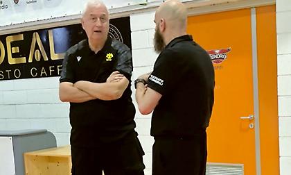 ΑΕΚ: Το τετ-α-τετ του Σάκοτα με τον Καντσελιέρι πριν το φιλικό με την Τρέντο