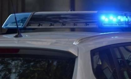 Aνδρας απειλεί να πέσει από τον 3ο όροφο του νοσοκομείου «ΕΛΠΙΣ»