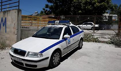 Aστυνομική επιχείρηση σε οικισμούς στο Μενίδι με 10 συλλήψεις