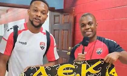 Δεν ξεχνά την Ένωση ο Λιβάι Γκαρσία: Πόζαρε με κασκόλ και φώναξε «μόνο ΑΕΚ»!