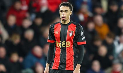 «Σε προχωρημένες συζητήσεις για Ντούμπερι ο Ολυμπιακός - Τη Δευτέρα στην Ελλάδα ο παίκτης»