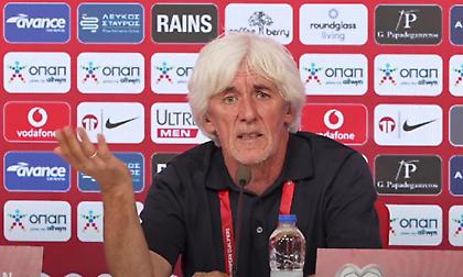 Φοβερός Γιοβάνοβιτς: «Πωωω! Ξέρετε πού έχω παράπονο; Θα σας πείραζε αν έλεγαν την Ελλάδα χαμηλού επιπέδου;»!