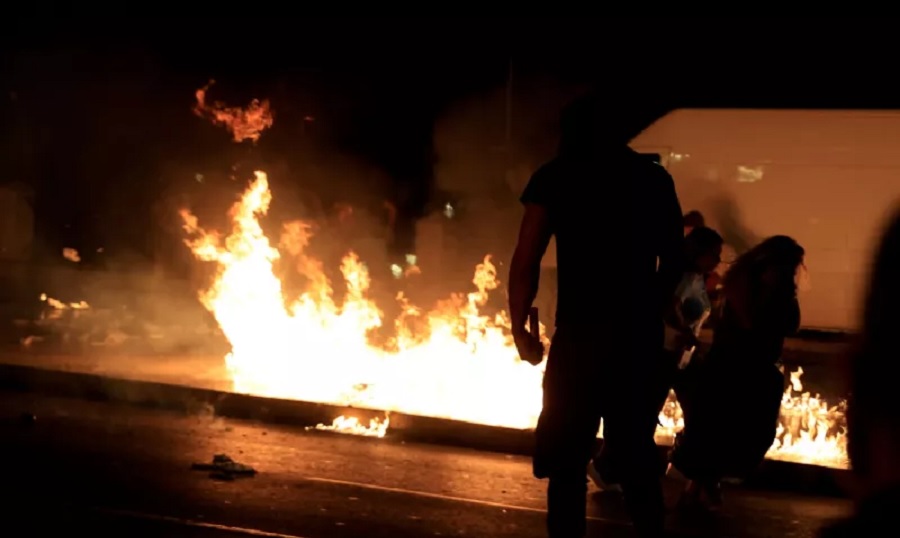 Τέμπη: Επεισόδια μετά τη συγκέντρωση για τα Τέμπη στην Αθήνα - 23 συλλήψεις