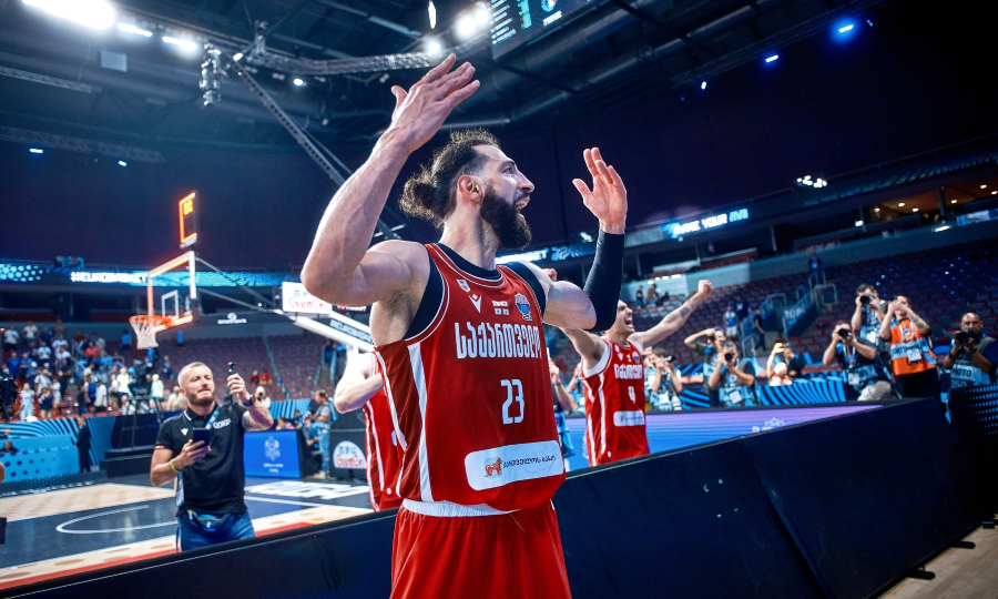 Γαλλία-Γεωργία: Οι έξαλλοι πανηγυρισμοί των Γεωργιανών στο παρκέ