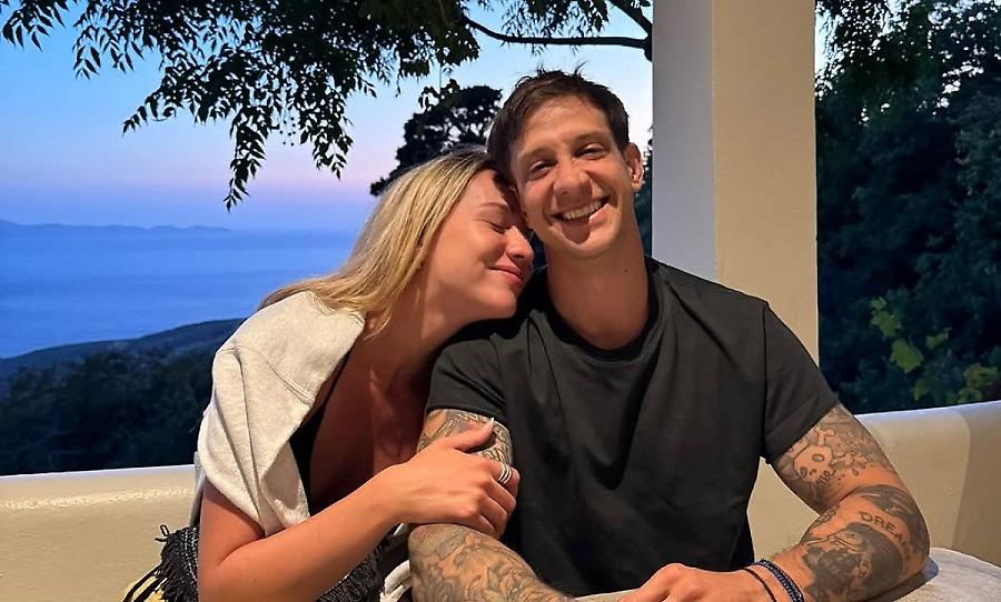 Ηλίας Μπόγδανος: Η πρόταση γάμου στην Αλεξάνδρα Εξαρχοπούλου στο γλέντι άλλου ζευγαριού μπροστά στα πεθερικά του!