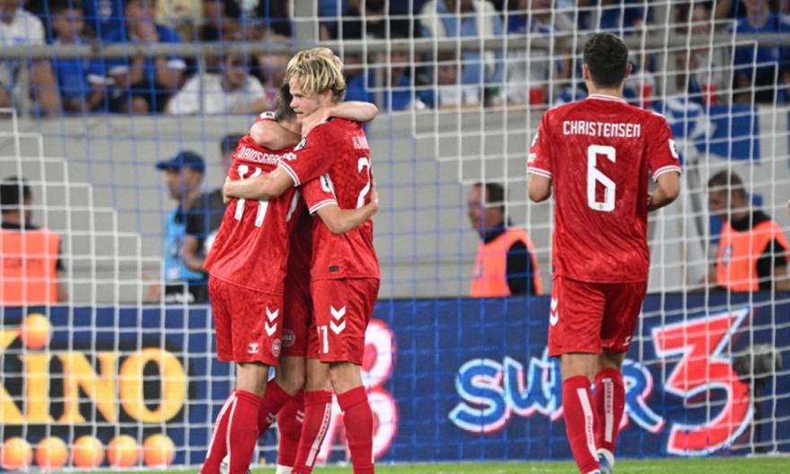 Τιμώρησε το λάθος του Κουρμπέλη με σουτάρα για το 1-0 της Δανίας ο Ντάμσγκααρντ