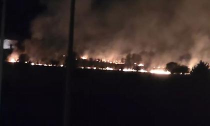 Φωτιά πολύ κοντά στις Φυλακές Λάρισας - Συναγερμός στην πυροσβεστική