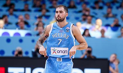 Υπάρχει και άλλος Kill Bill: Ο Τολιόπουλος πήρε το όπλο του με εμφάνιση καριέρας με την Εθνική κόντρα στη Λιθουανία!